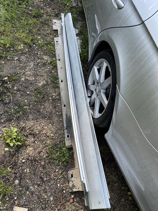 Прагове Mercedes E class W212 седан