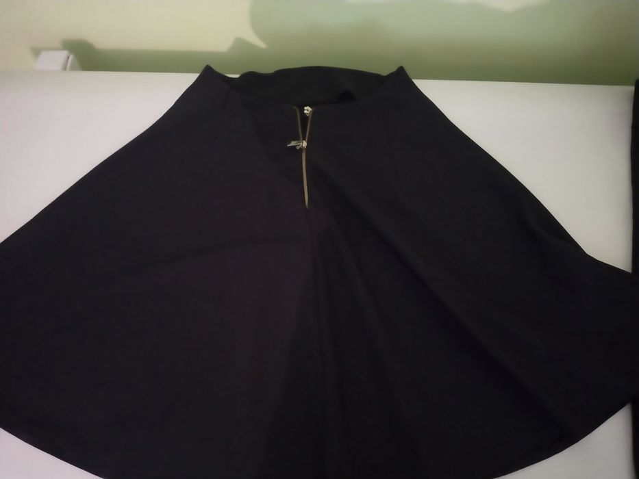 Продам школьные юбки