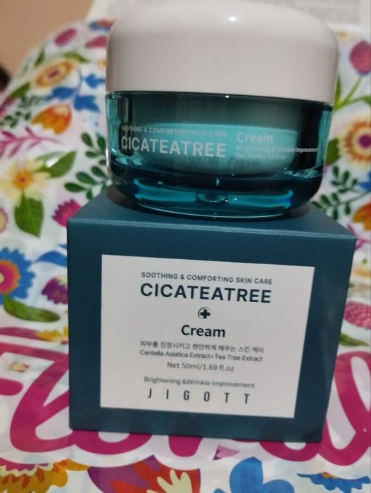 Ayollar uchun Korea kosmetikalari nalichida bor