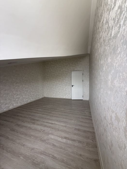 Срочно продаётся 2-сотих 5-комн участка в Сергели Ханабад