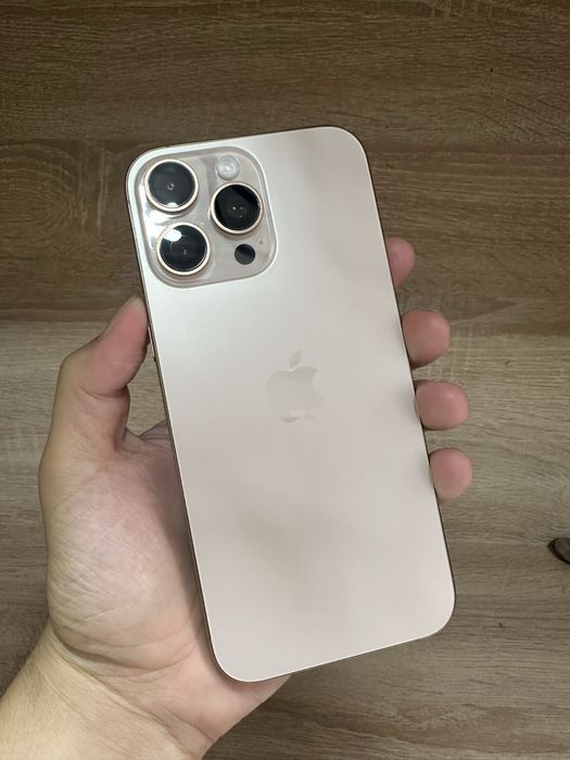 Iphone 16 pro max 256gb емкость 88 идеал