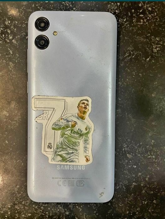 Арзан(Недорогой) Samsung Galaxy A04е Срочно