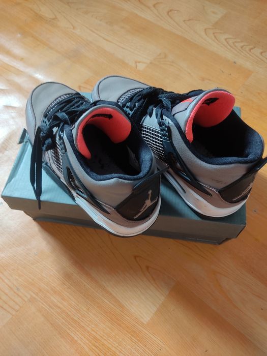 Кроссовки Nike  Air Jordan 4