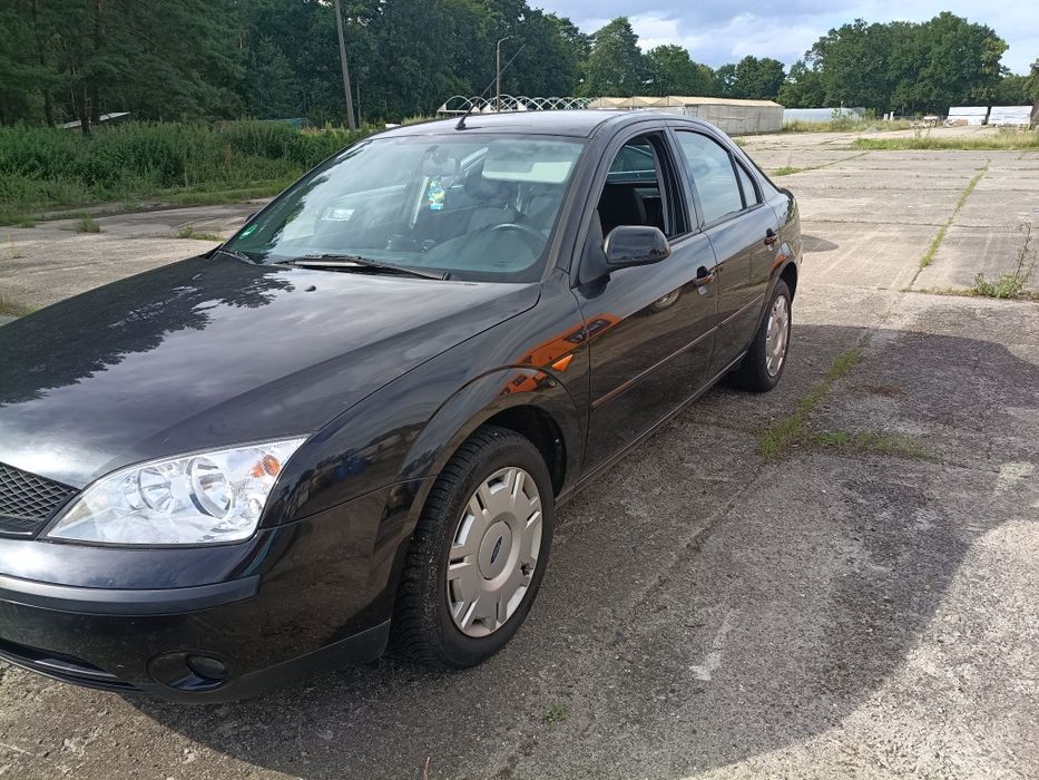 Ford Mondeo              .