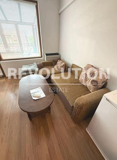 Дава се под наем Двустаен апартамент в Варна, Окръжна болница - 60 кв.м за 448.8 € - Снимка #1