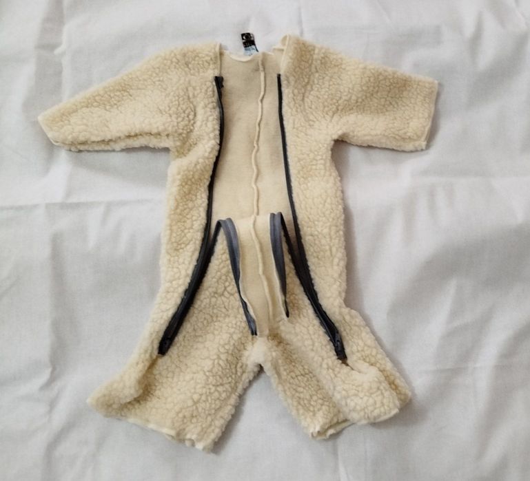 Продам детский комбинезон