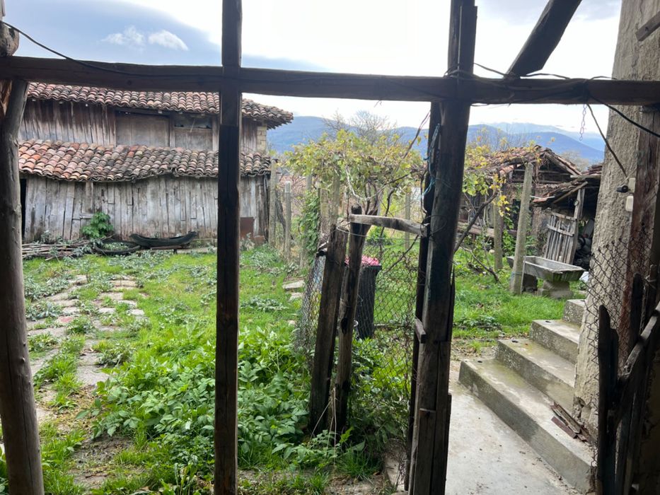 Продава се Къща в Варна, Цветен квартал - 183 кв.м за 59 €/кв.м - Снимка #6