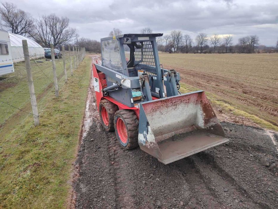 Мини челен товарач бобкат