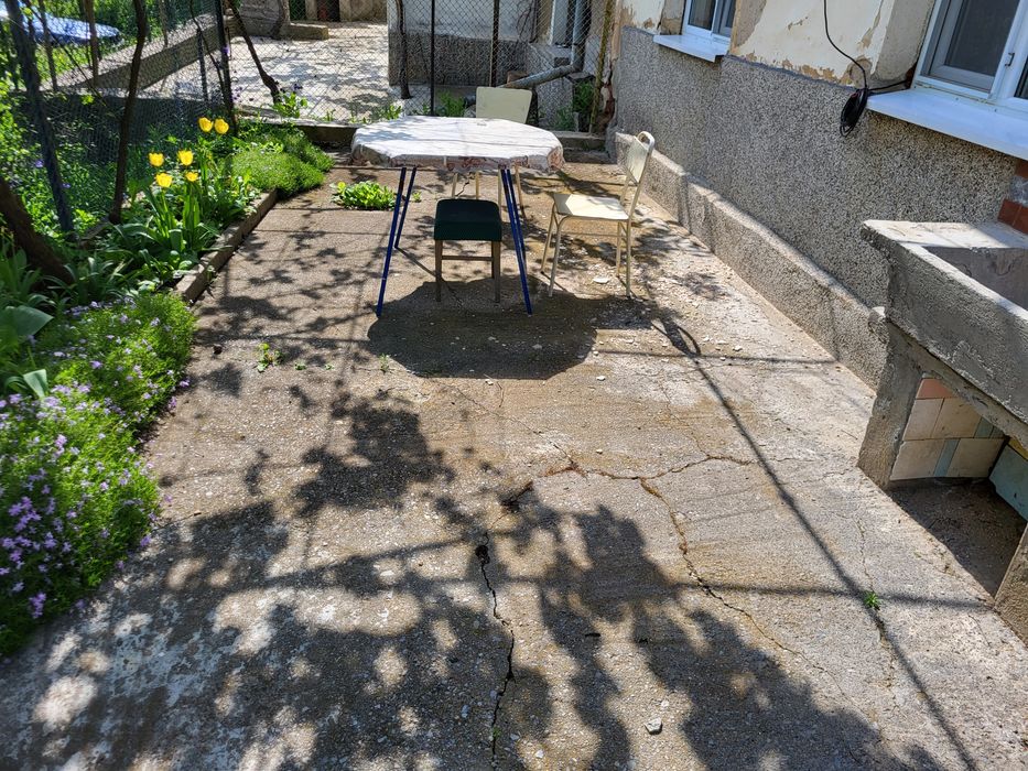 Двуетажна къща 150m2 с. Дрен