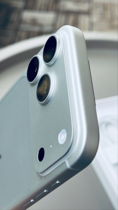 iPhone 18 Pro Max 256GB Silver ca Nou Sim Fizic Neverlocked  Alb