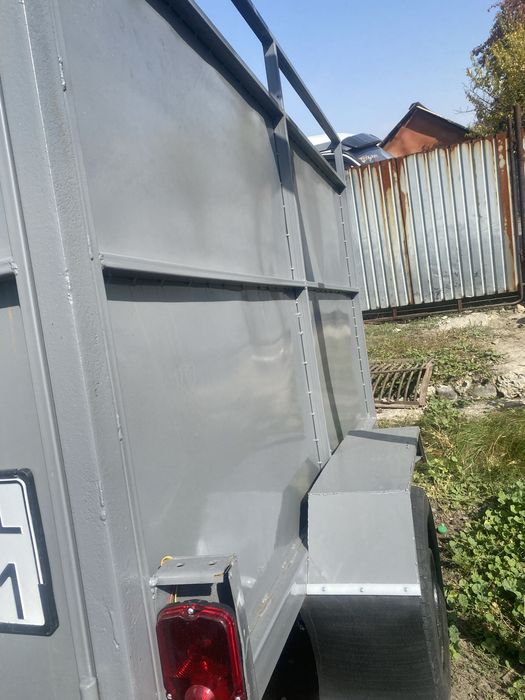 Прицеп легковой коневоз