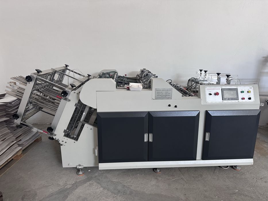 Машина для изготовлени коробок фас фуда