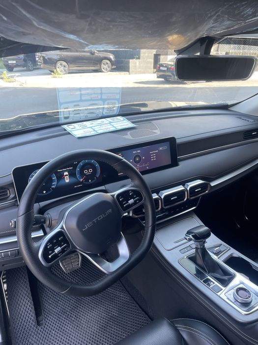 СРОЧНО, продается Jetour X70 plus 1.6 Turbo 2023 Продам за низкую цену