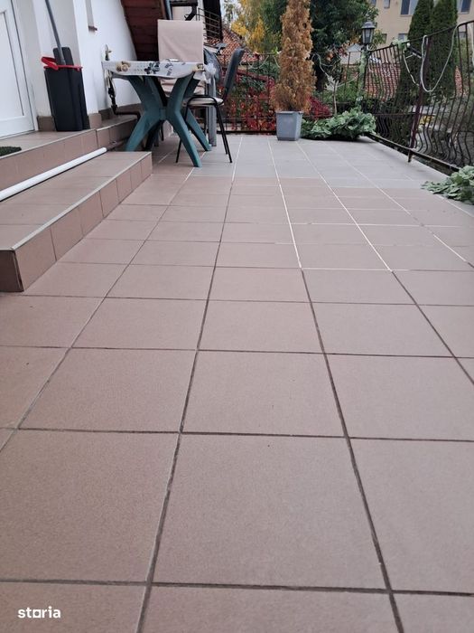 Apartament la casa de inchiriat