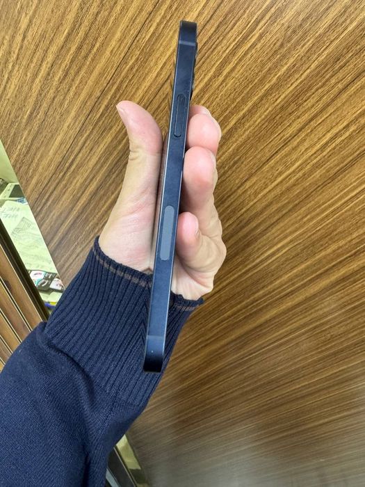 iPhone 12 64gb srochno