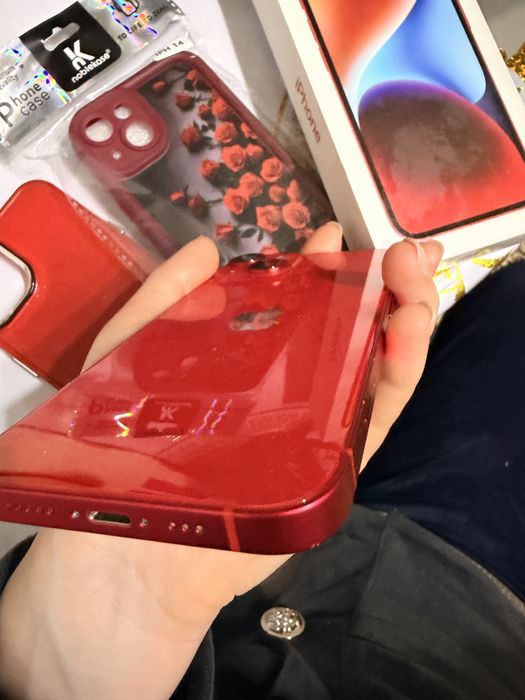 Продам Айфон 14 б/у