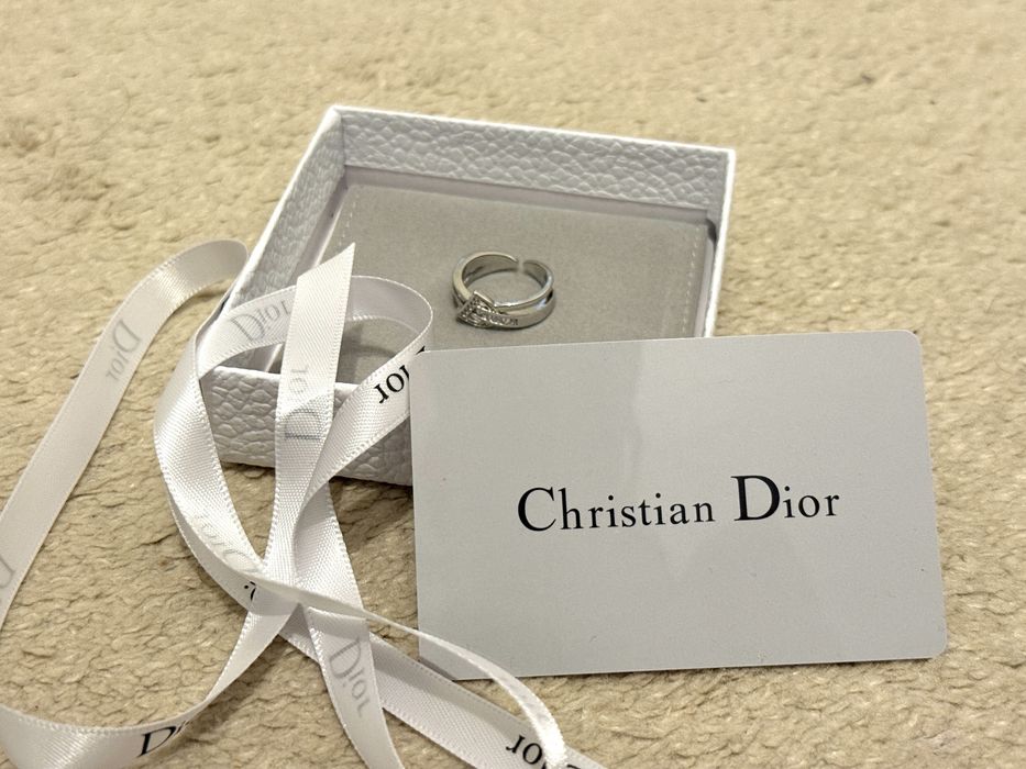 Inel Dior Argintiu