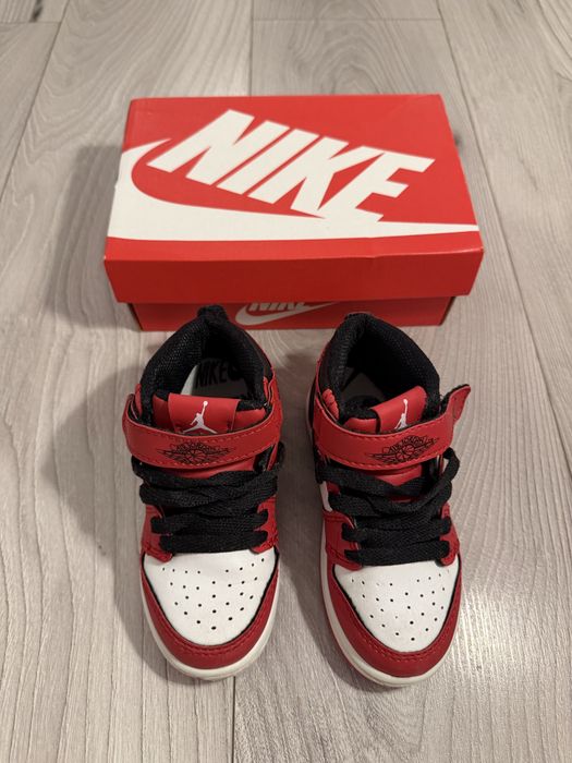 Nike Jordan copii marime 25