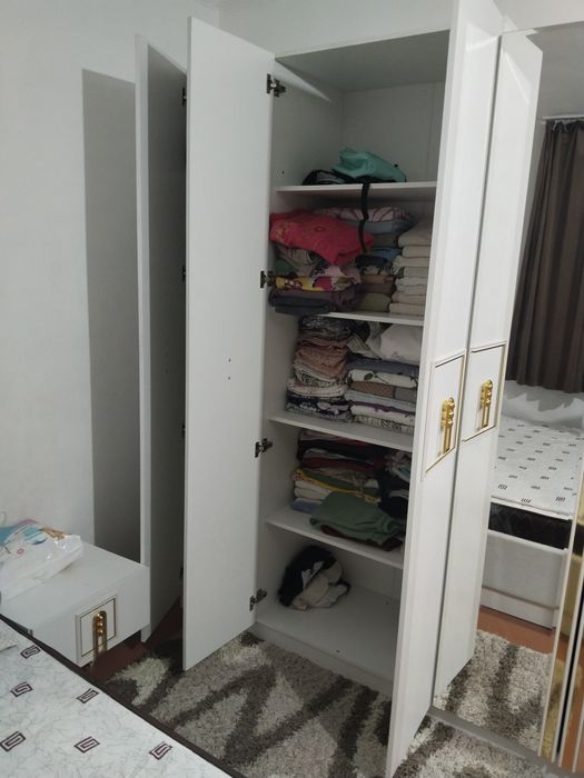 Спальныи гарнитур в комплекте