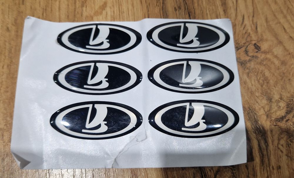 Запчасти на ваз 2111 б/у .