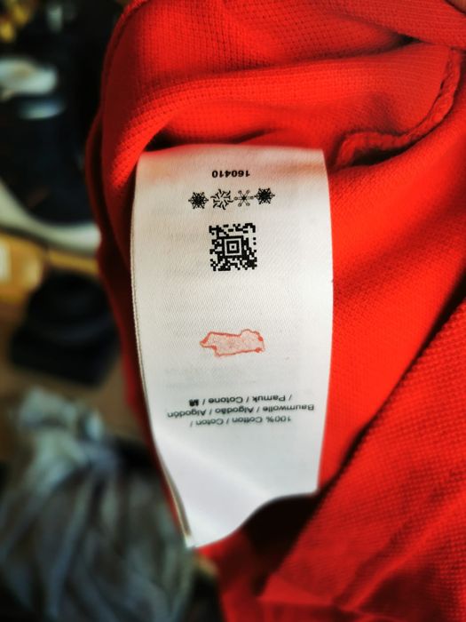 Vand tricouri Fred Perry original  stare buna XL!