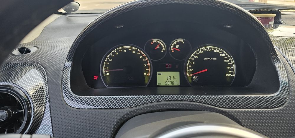 To‘liq shumka bo‘lgan, salon tyuning qilingan, kraska toza,