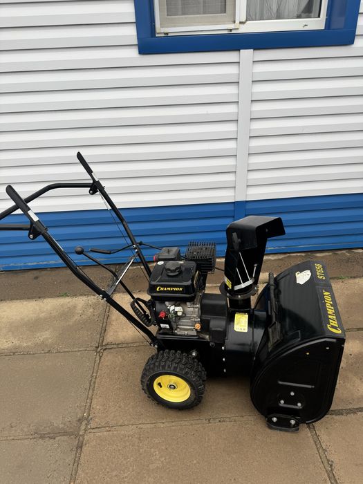 Снегоуборщик для дома и участка