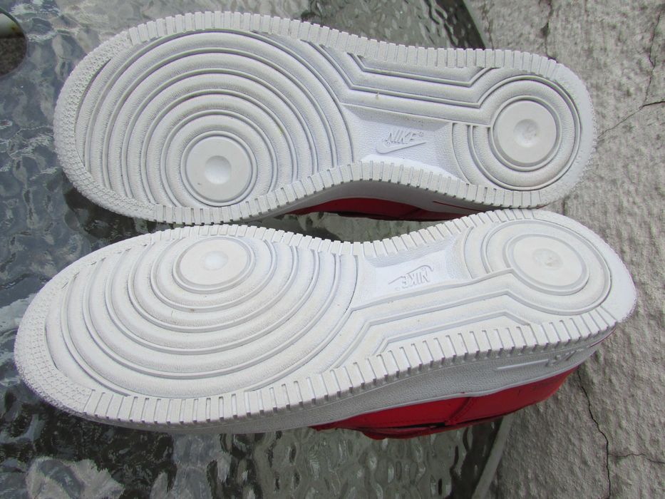 Маратонки Nike Air Force 1 '07 'University Red'