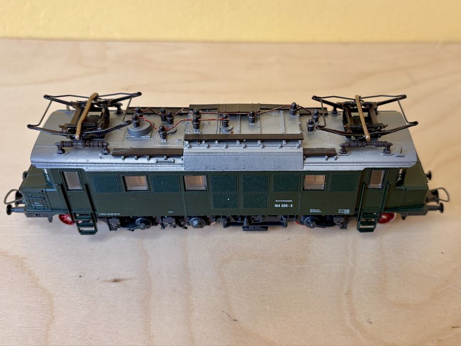 Локомотив Roco 04144S DB BR 104 влак, влакче, Piko