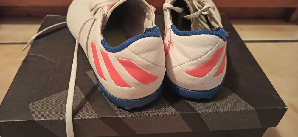 Футболни обувки Adidas