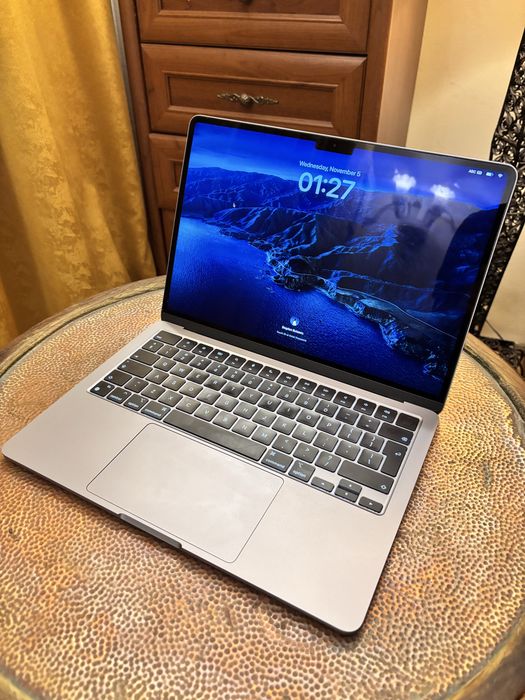 MacBook Air 13 M3 2024, 8Gb RAM, 256SSD