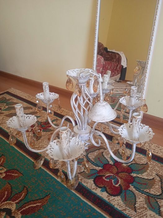 Люстра новая меняю