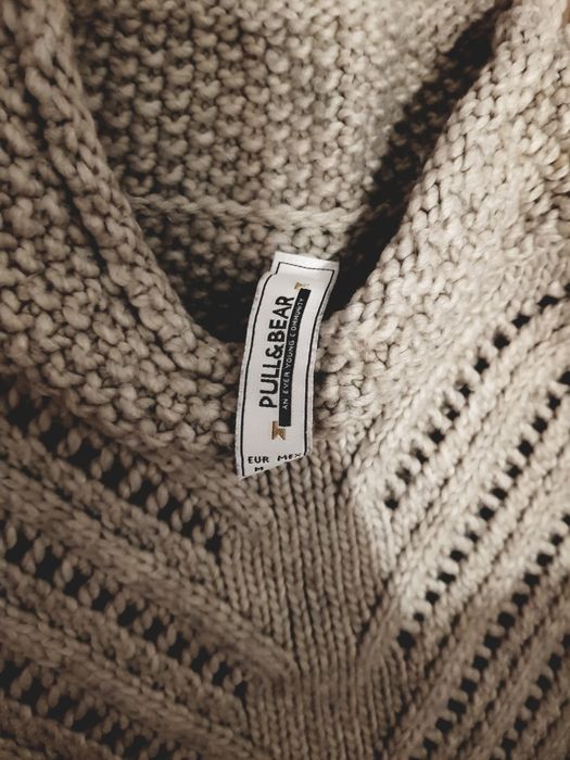 Pulover Pull&Bear mărimea M