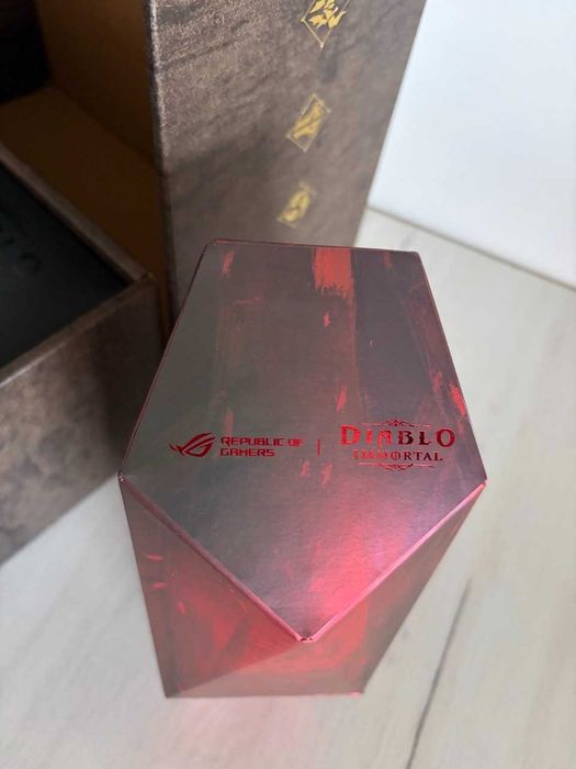 Смартфон ASUS ROG Phone 6 Diablo, 512GB, 16GB RAM, 5G, Hellfire Red
