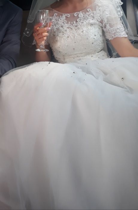 Продам свадебное платье