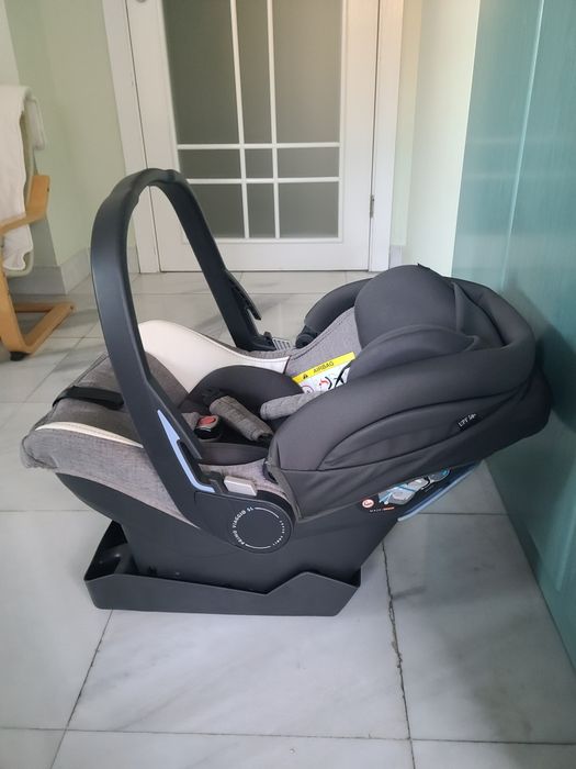 Столче/кошче за кола Peg Perego от 0м.