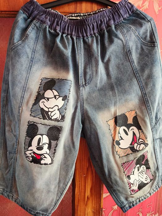 Нови бермуди с Мики Маус