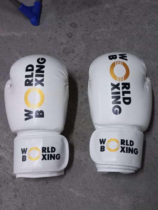Боксерские перчатки World Boxing original