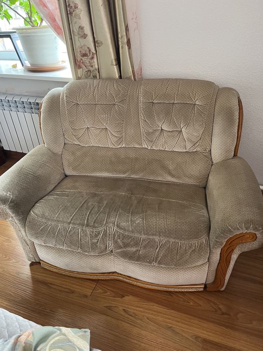 Продам мягкий уголок 3+2+1