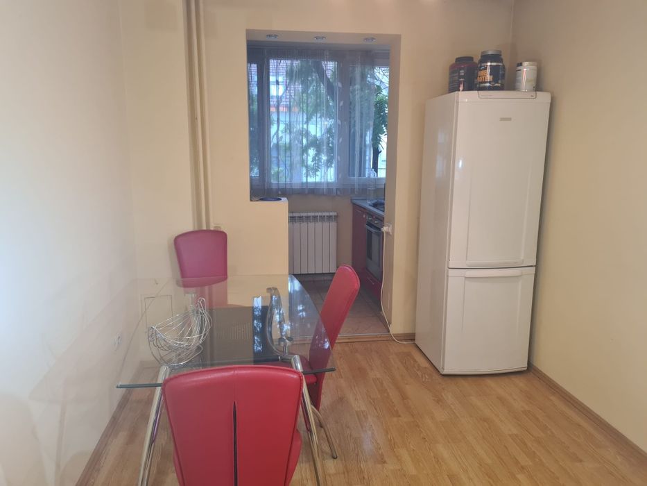 Apartament 3 camere chirie