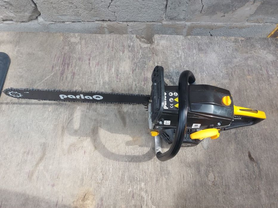 Бензопилу продам срочно