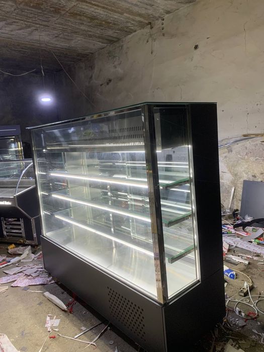 Витрина холодилник