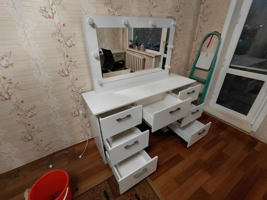 Продам комод новый