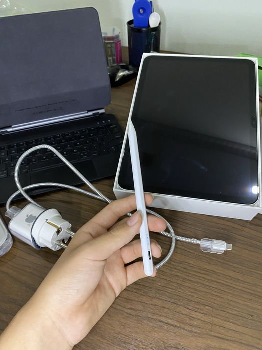 Продаю новый планшет Apple A16 11th gen, 99% емкость,31 цикл