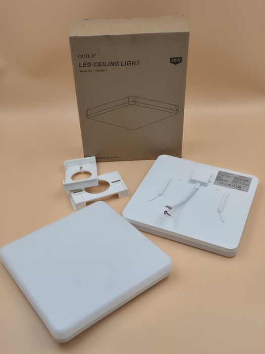 Aplică LED pătrată Ouila 20W