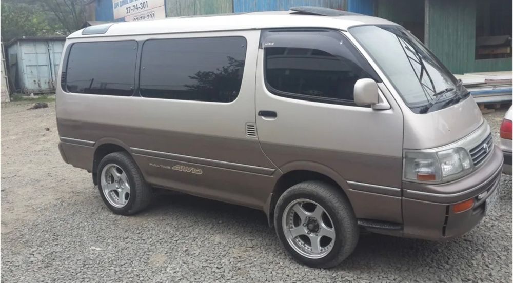 Авторазбор таета хайс