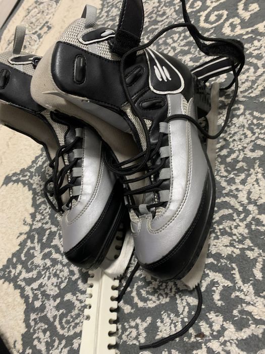 Продам коньки фигурные TM