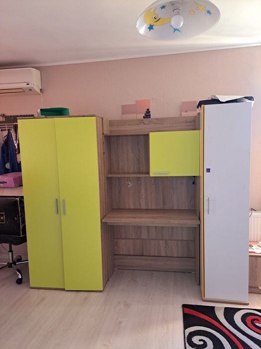 Гардероб с бюро и нощно шкафче