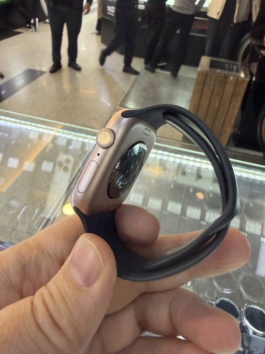 Apple Watch 10 46mm rose gold