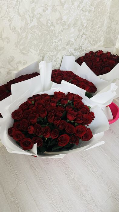 101 роза цветы.